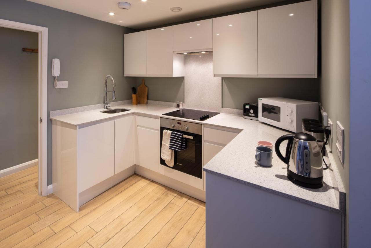 Alison Court Apartment บริสตอล ภายนอก รูปภาพ