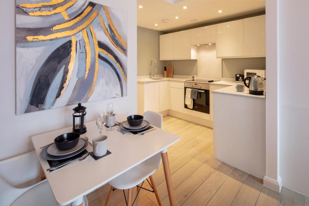 Alison Court Apartment บริสตอล ภายนอก รูปภาพ